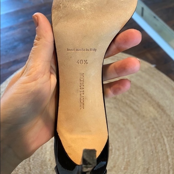 Manolo Blahnik Black Chain Pumps-40.5 - Picture 5 of 5